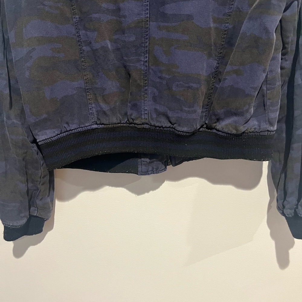 Sanctuary | Blue/black Camo Bomber Jacket, Size 4 - Picture 5 of 5